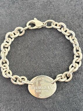 Tiffany & Co. Return to Tiffany Oval tag Bracelet 6-6.5"